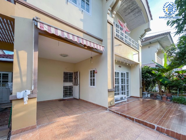 *****บ้านแฝดมือสองย่านนนทบุรี ม.บุรีรมย์ วงแหวนฯ-ปิ่นเกล้า (ซ.วัดพระเงิน) เนื้อที่ 37.1 ตร.ว. ฟังก์ชัน 3 ห้องนอน 2 ห้องน้ำ 1 ที่จอดรถ แถมฟรี! 2 เครื่องปรับอากาศ, 2 เครื่องทำน้ำอุ่น บนทำเลดี ใกล้เซ็นทรัลเวสต์เกต รถไฟฟ้าสายสีม่วง "สถานีตลาดบางใหญ่" และทางด่วน "ศรีรัช"